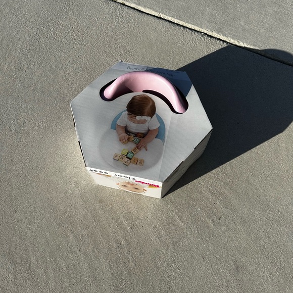 Pink Bumbo Baby Soft Foam Floor Seat w/3 Point Safety Harness NWB - Picture 6 of 7